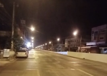 หลังเหตุปะทะไทย–กัมพูชา เมืองทั้งเมืองเงียบสนิท ผู้คนหาย ร้านค้าปิดหมด บรรยากาศวังเวงไร้การเคลื่อนไหว