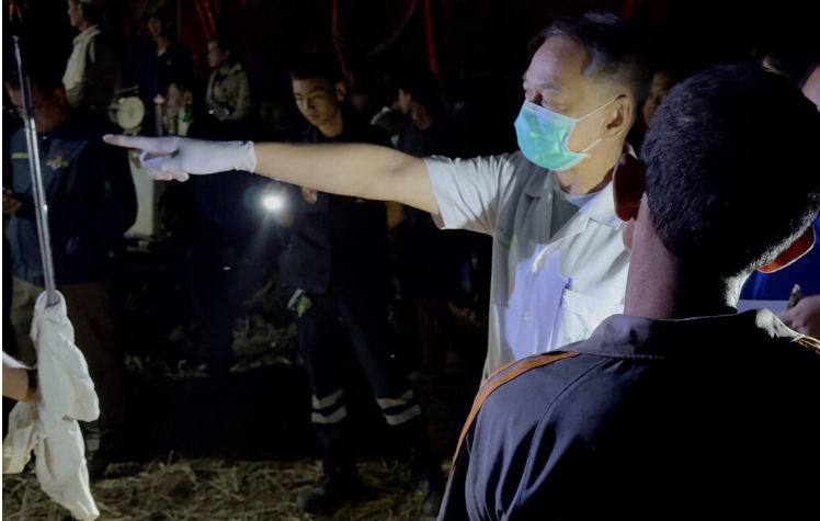 น้าชายสู้มือเปล่าไม่ไหว ชักปืนยิงหลานดับอ้างตัวเล็กกว่า เสียเปรียบรูปร่าง