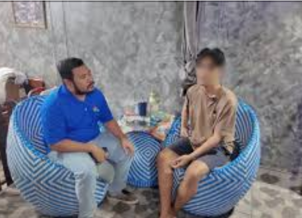 หนุ่มพัทยาร้องสื่อ สาวอ้างโสดชวนไปดูแมว สุดช็อก! เจอแฟนหนุ่มบุกบ้าน ล็อกคอซ้อมสลบ ลั่นกร้าว “นี่บ้านข้าราชการ”